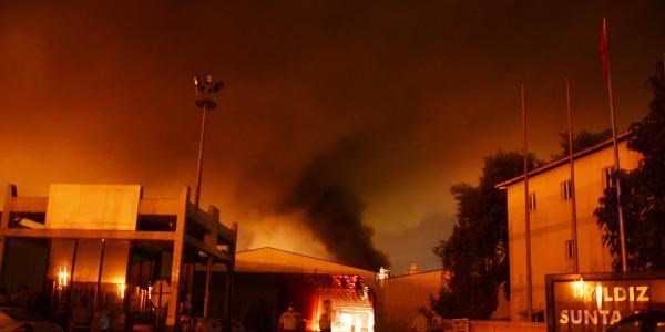 Sunda fabrikas'nda patlama ve yangn: 1 ii ld, 1 yaral