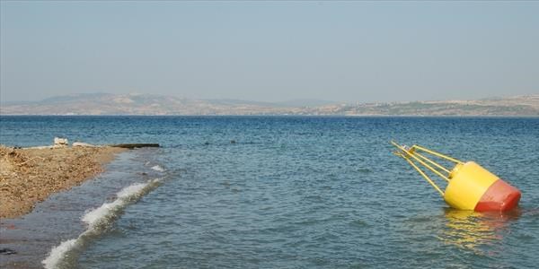 Bak�m� yap�lan dubalar 12 g�nde karaya vurdu