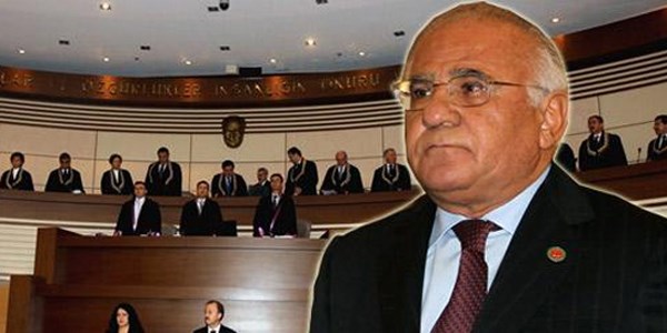 Yargıtayın iki onursal üyesi vefat etti