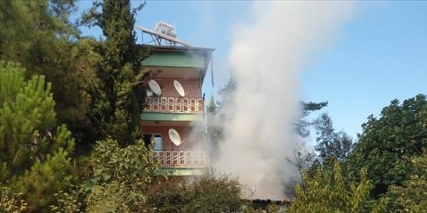 İtfaiye bayramda 42 yangına müdahale etti