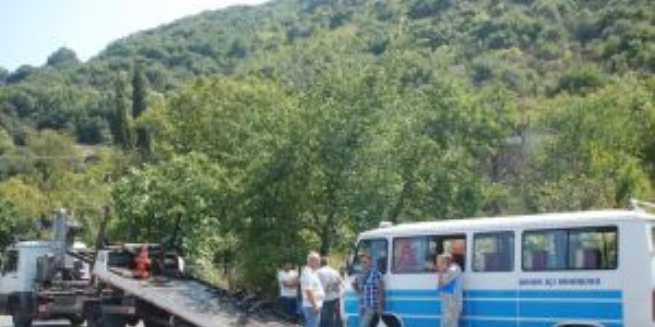 Minibüs sahipleri ile zabıta arasında arbede