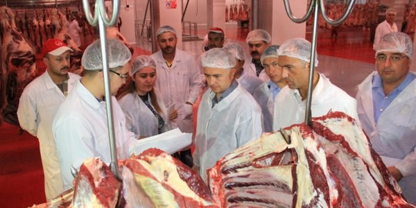 Zabıtadan 'kaçak et' denetimi