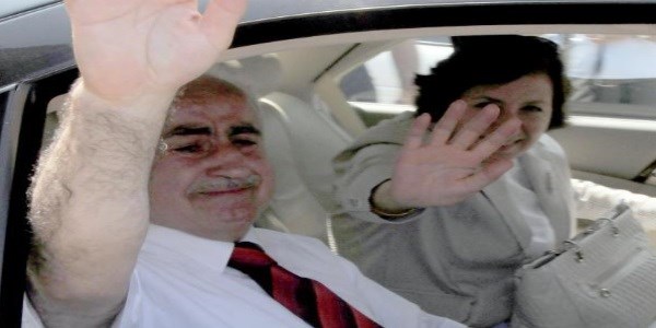 Vali Şahin, gözyaşlarına hakim olamadı