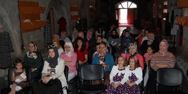 Bitlis'te 'Aile Okulu Projesi' tantld