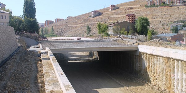 Kışla kavşağı kendini gösterdi