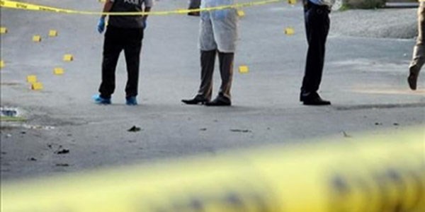 Polis memuru eski sevgilisini vurduktan sonra intihar etti
