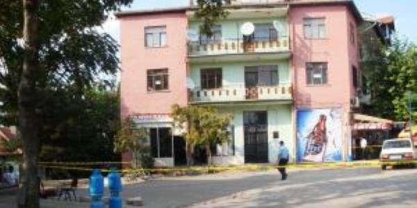 Uşak'ta silahlı saldırı 1 ölü, 2 yaralı