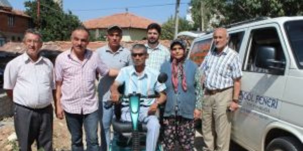 Beyşehir'de yüz güldüren akülü arabalar