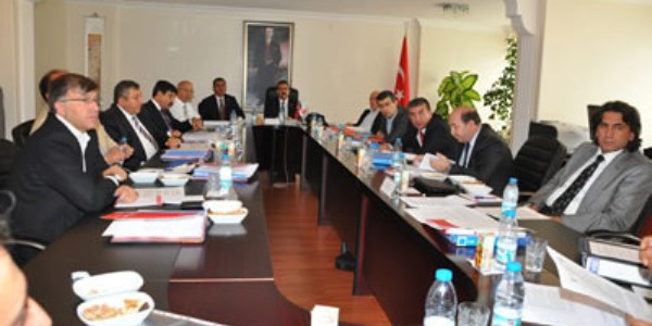 Kritik üye, Memur-Sen'in teklifinden seçildi