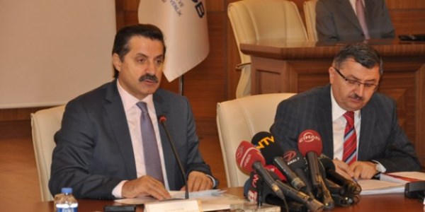 Toplu s�zle�me masas�nda kaybedenler a��rl�kta