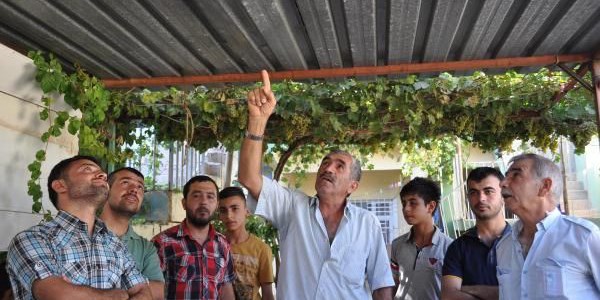 Kurşunlar PYD binasına böyle saplandı