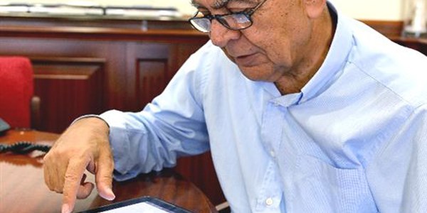 Ba�kan'dan Twitter bulu�mas�