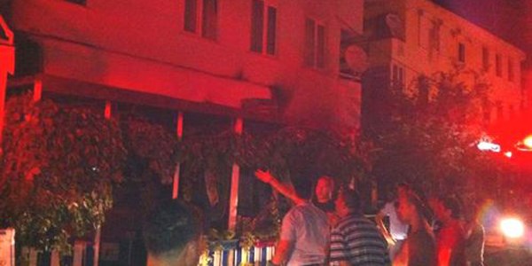 Yangın restoranı kül etti