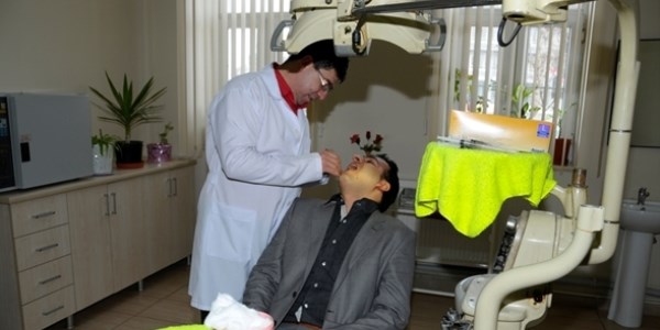 Hizan'da diş ünitesi yenilendi