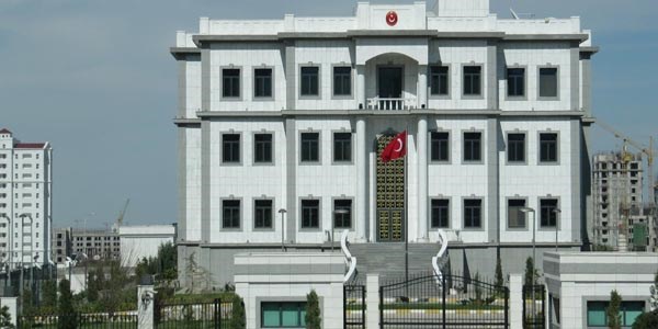 Konsolosluklar 'emlak ofisi' oluyor