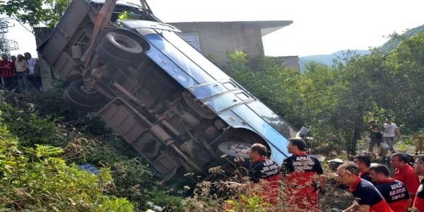 Valilik'ten ikinci kaza a��klamas�: Yaral� say�s� 41'e ula�t�