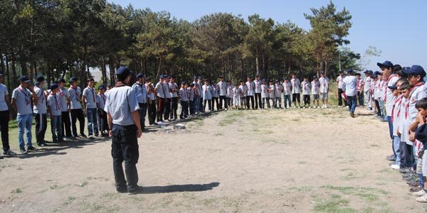 İzcilik kampına yoğun katılım