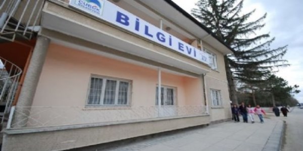 Çubuk Belediyesi Bilgi Evleri'nden büyük başarı