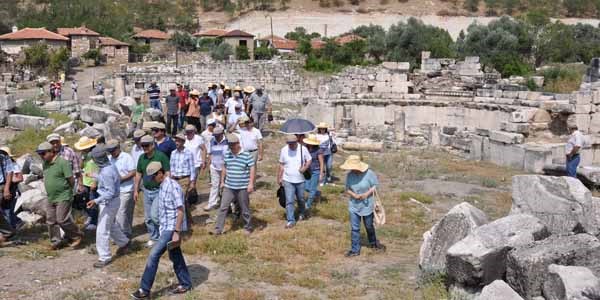 Arkeoloji Üniversitesi'nin müjdesi Stratonikeia'da verildi
