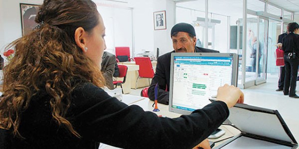 Sözleşmeli personel hangi dereceli kadroya atanmalı?