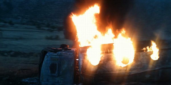 Siirt'te mazot yüklü tanker alev aldı
