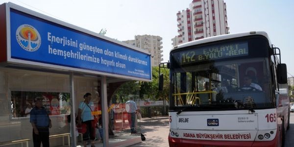 Klimal� otob�s dura�� a��ld�!