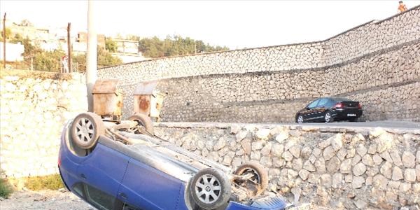 Takla atan otomobilde şans eseri yaralanan olmadı