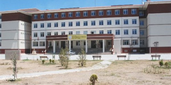 Yeni okullara tarihi şahsiyetlerin isimleri verildi