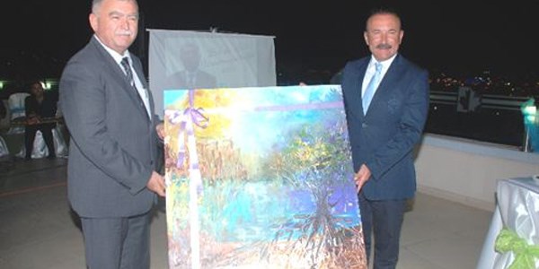 İzmit Kaymakamı Kaya'ya anlamlı veda