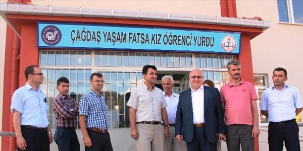 �ener, e�itim yat�r�mlar�n� inceledi