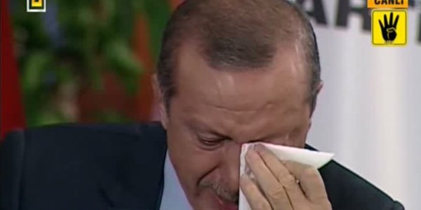 Ba�bakan canl� yay�nda g�zya�lar�na hakim olamad�/ Video