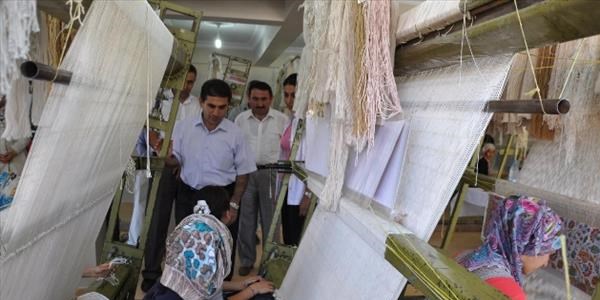 Kilim atölyelerinde 412 kadın istihdam ediliyor