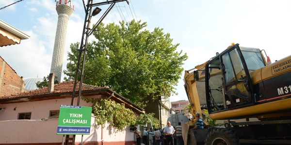 Binalar yıkılıyor mahalleler nefes alıyor