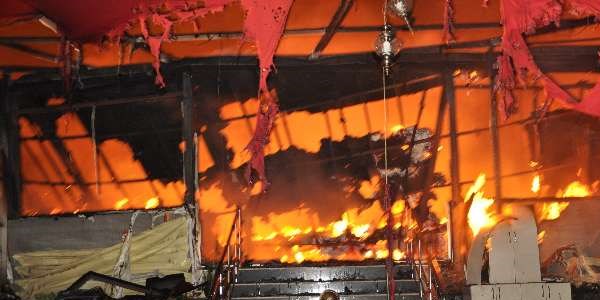 Kebap�� d�kkan� k�l oldu