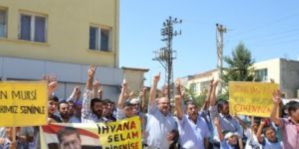 Hilvan'da Selam-Der Suriye ve Mısır olaylarını kınadı