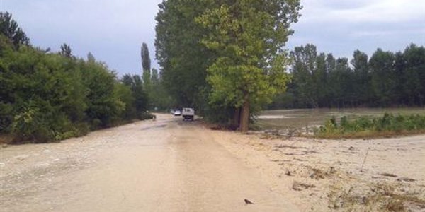Kastamonu'da yollar ve tarlalar dereye döndü