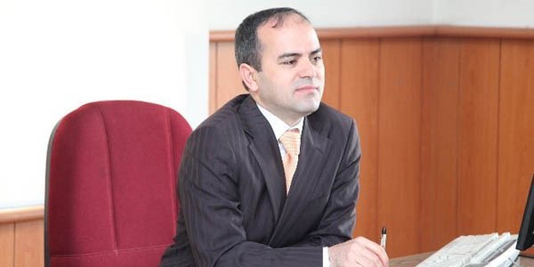 Aynı anda 5 ilçenin kaymakamı oldu