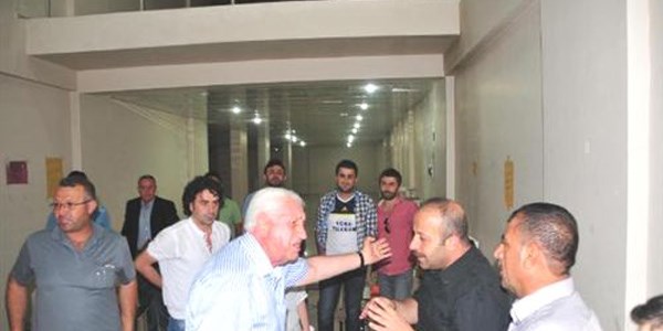 Muş Belediye Başkanı müteahite sinirlendi: Merhametten maraz doğar