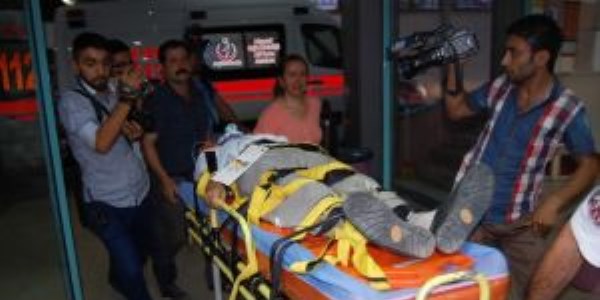 Adıyaman'da otomobiller çarpıştı: 4 yaralı