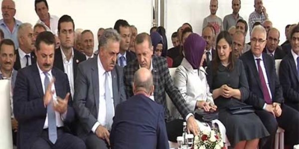 Başbakan Erdoğan Vali'ye çıkıştı!/Video