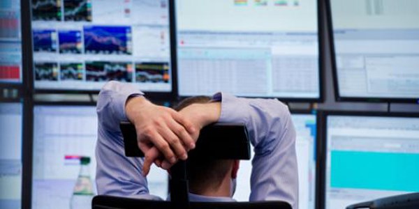 Faiz 2 y�l�n zirvesini g�rd�