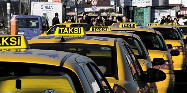 stanbul'da 5 bin taksici meslekten tasfiye edildi
