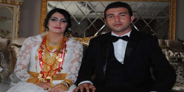 Takılan takılar yüzünden kalkamadı