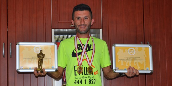 Yine yolu kaybetti ama birinci oldu