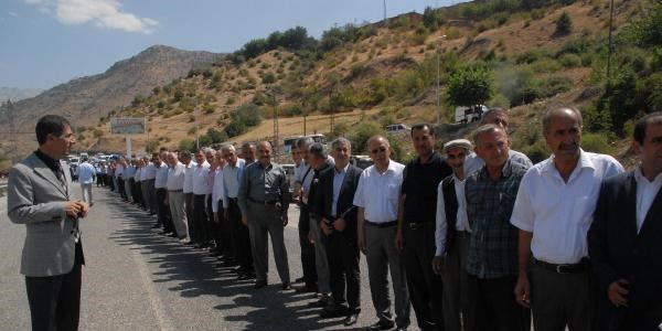 Maliye Bakanı Şimşek'e uzun karşılama kuyruğu