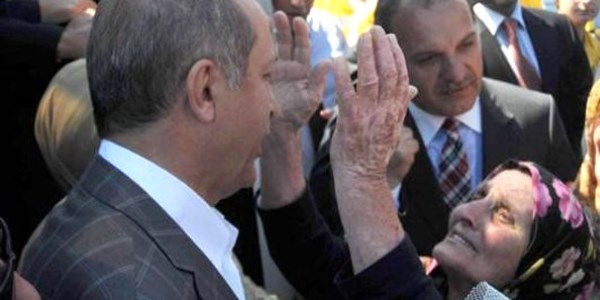 Hasibe Nine'nin Başbakan Erdoğan sevinci