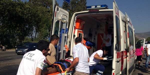 Kaza yerinde can pazarı: 1 ölü, 6 yaralı