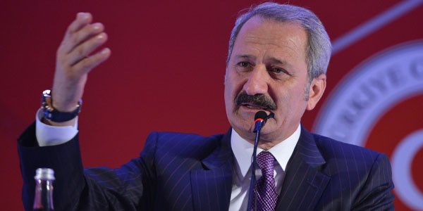 �a�layan: Dolarla ilgili pani�e gerek yok