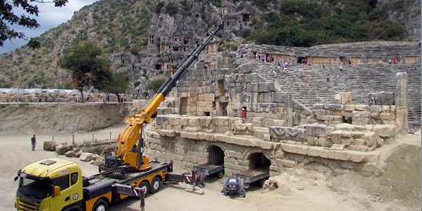 Myra Andriake kaz�s� kaderine terk edildi