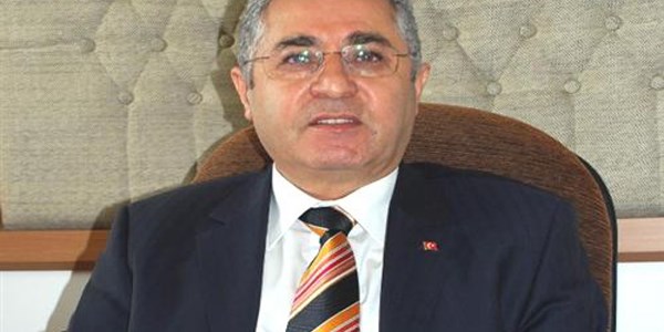 Vali Yard�mc�s� beyin kanamas� ge�irdi